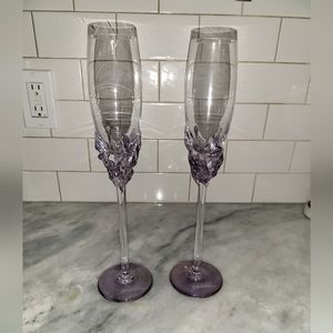 2 ION TAMAIAN AMETHYST / LAVENDER  HAND BLOWN  ART GLASS CHAMPAGNE FLUTES